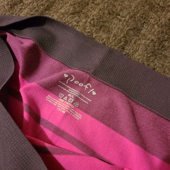 WOMENS CAPRIS - Picture 2 of 2